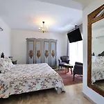Bed and Breakfast Pitahaya 2*