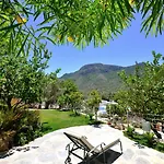 Bed and Breakfast Pitahaya Golturkbuku