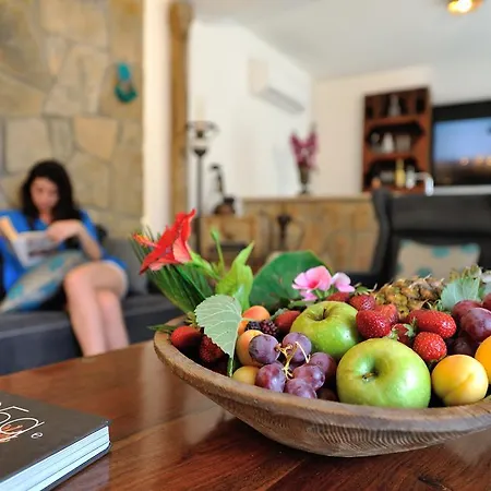 Oda ve Kahvaltı Pitahaya