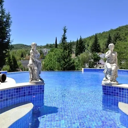Bed and breakfast Pitahaya 2*